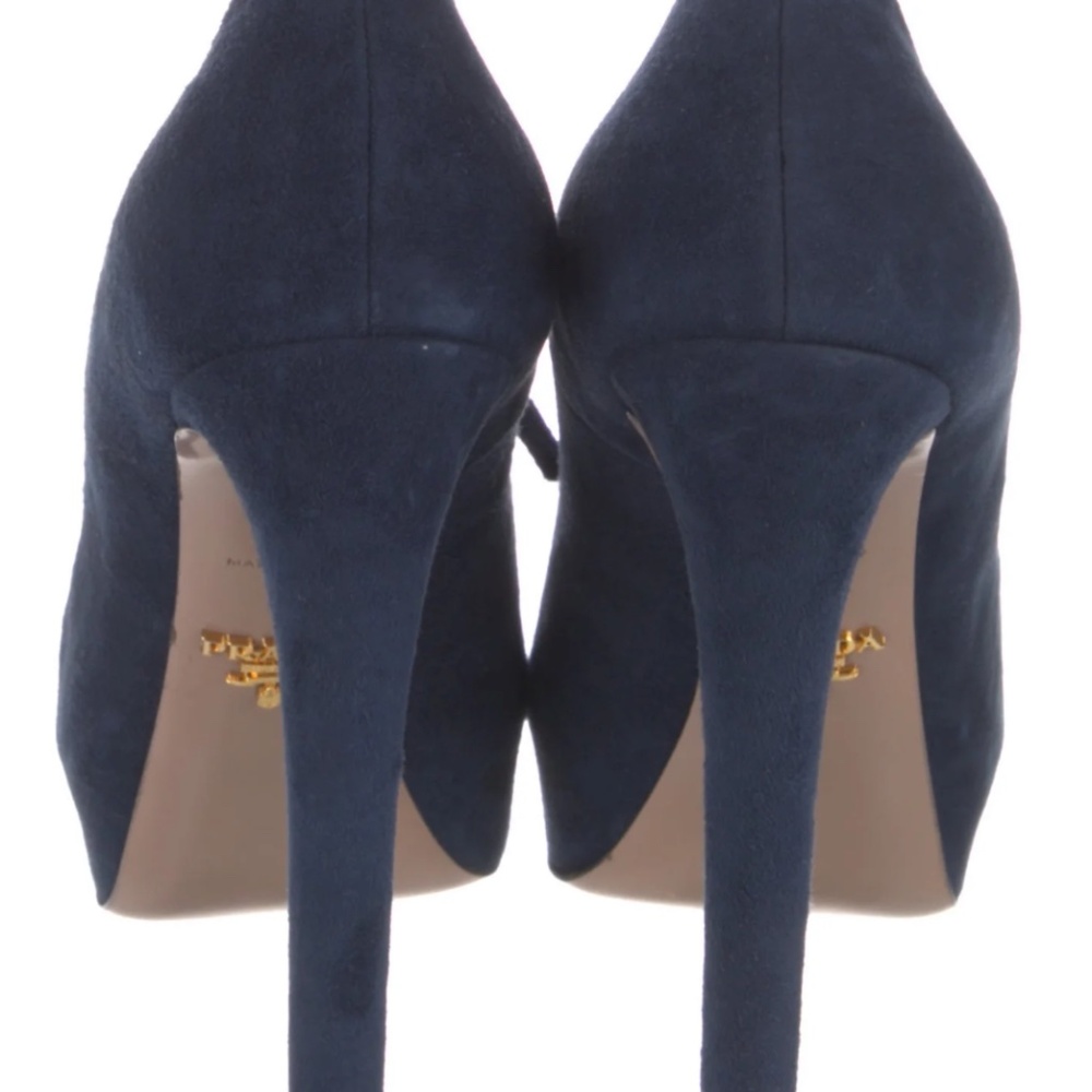 Prada Suede Pumps - Picture 4 of 6